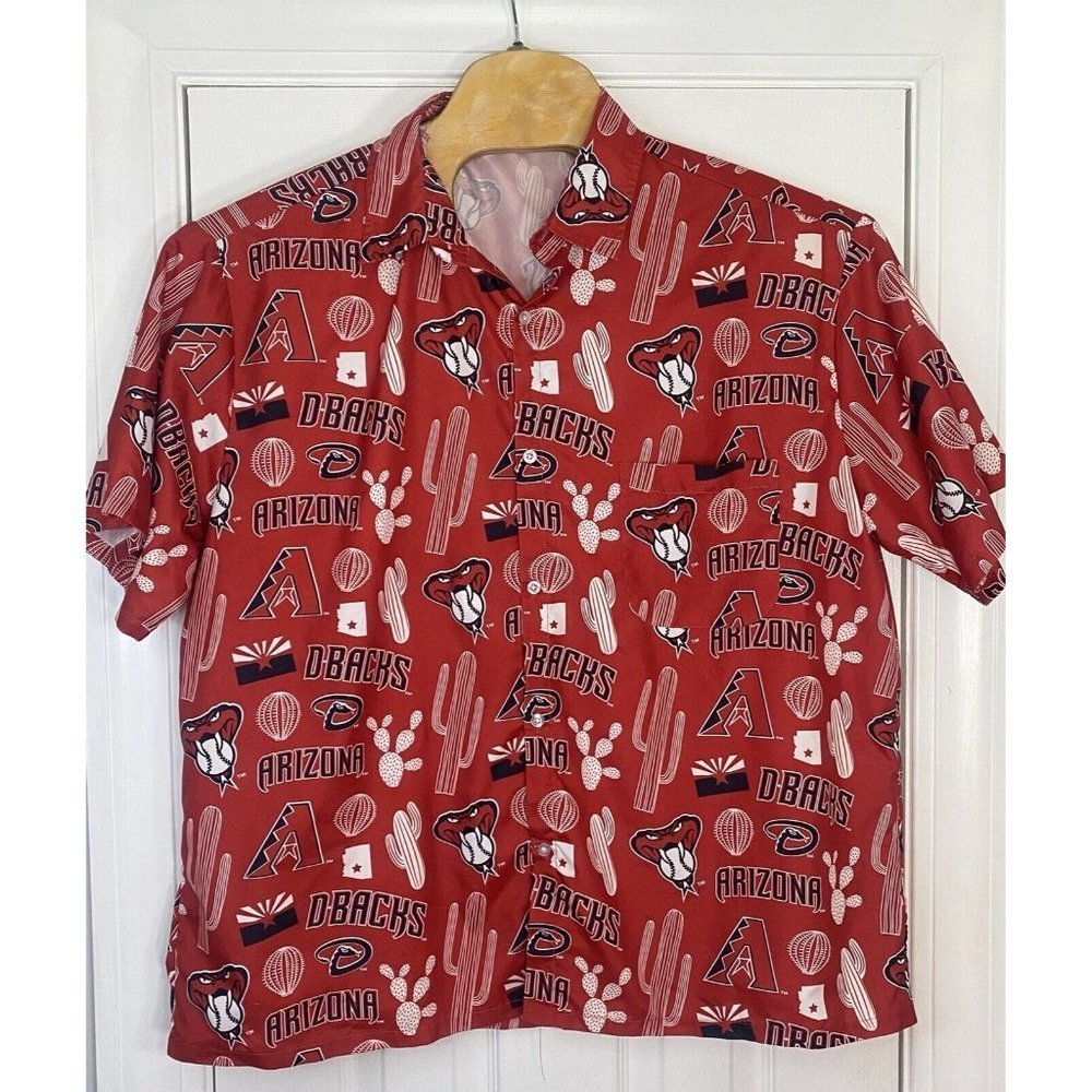 Tyson Mens Button Down Short Sleeve Shirt AOP Arizona Diamondbacks Red‎ XL Flaws